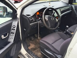2013 SsangYong Actyon II, белый, 950000 рублей, вид 5