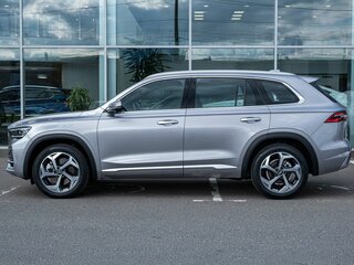2026 Geely Monjaro I, серебристый, 4954990 рублей, вид 4