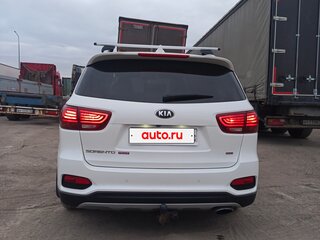 2019 Kia Sorento III Prime Рестайлинг, белый, 2650000 рублей, вид 5