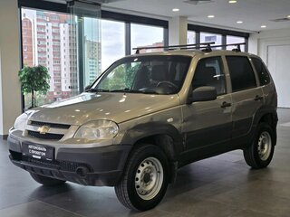 2020 Chevrolet Niva I Рестайлинг, бежевый, 425000 рублей, вид 1
