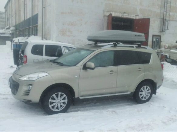 2008 Peugeot 4007, бежевый, 925000 рублей - вид 4