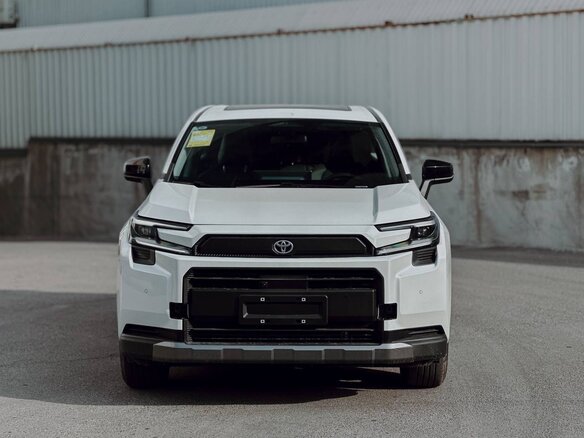 2026 Toyota RAV4 VI (XA60), белый