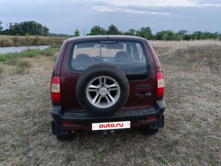 2004 Chevrolet Niva I, красный, 370000 рублей, вид 2
