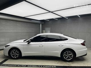 2022 Hyundai Sonata VIII (DN8), белый, 2390000 рублей, вид 4