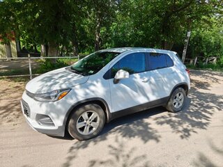 2020 Chevrolet Trax I Рестайлинг, белый, 1420000 рублей, вид 1