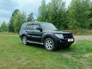 2007 Mitsubishi Pajero IV, чёрный, 1400000 рублей, вид 3
