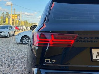 2017 Audi Q7 II (4M), чёрный, 3550000 рублей, вид 4