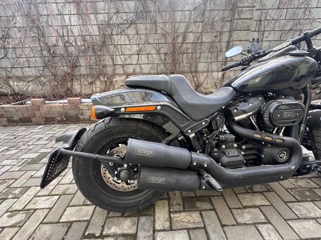 2022 Harley-Davidson Fat Bob, чёрный, 1830000 рублей, вид 3