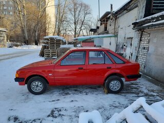 1981 Ford Escort III, красный, 250000 рублей, вид 3
