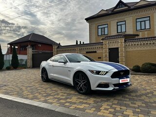 2016 Ford Mustang VI, белый, 4300000 рублей, вид 2