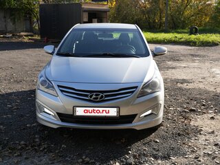 2016 Hyundai Solaris I Рестайлинг, серебристый, 1150000 рублей, вид 2
