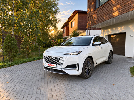 2023 Changan UNI-K, белый, 2400000 рублей, вид 2