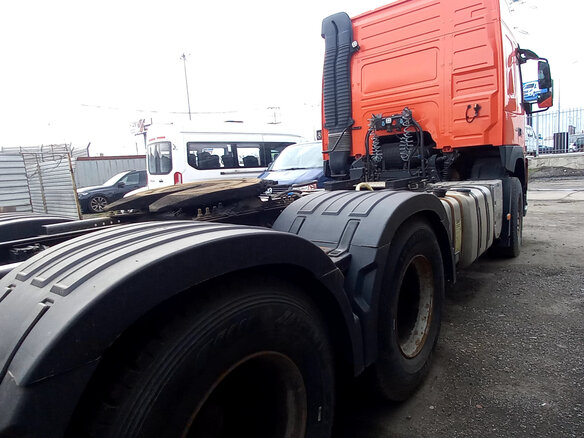 2019 Volvo FM, оранжевый, 6000000 рублей - вид 6