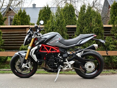 2015 MV Agusta Brutale 800, серый, 1099999 рублей, вид 1