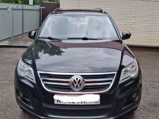 2011 Volkswagen Tiguan I, чёрный, 1100000 рублей, вид 2