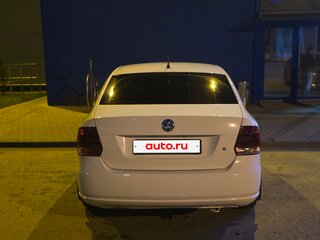 2014 Volkswagen Polo V, белый, 730000 рублей, вид 4
