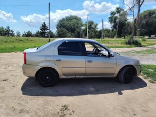 2011 Renault Logan I Рестайлинг, бежевый, 250000 рублей, вид 2
