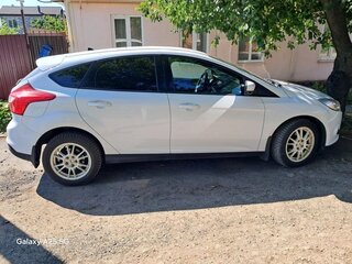 2014 Ford Focus III, белый, 700000 рублей, вид 3