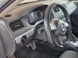 2012 Volkswagen Jetta VI, белый, 900000 рублей, вид 5