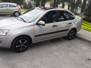 2013 Lada (ВАЗ) Granta I, серебристый, 420000 рублей, вид 4