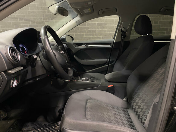 2013 Audi A3 III (8V), чёрный - вид 10