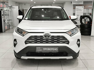 2021 Toyota RAV4 V (XA50), белый, 2850000 рублей, вид 2