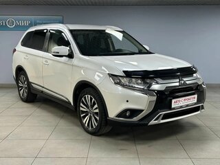 2021 Mitsubishi Outlander III Рестайлинг 3, белый, 1880000 рублей, вид 3