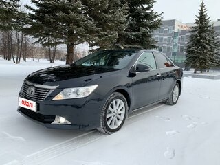 2014 Toyota Camry VII (XV50), серый, 2050000 рублей, вид 1