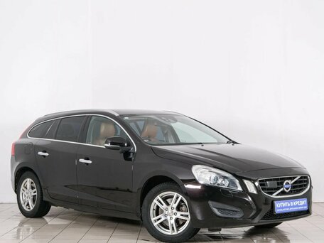 Volvo V60 I