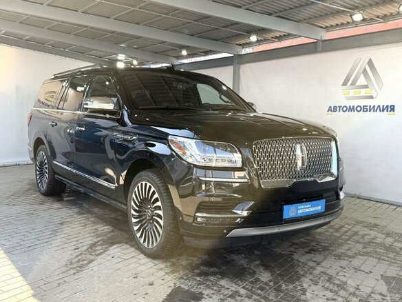2019 Lincoln Navigator IV, чёрный, 7399000 рублей - вид 6