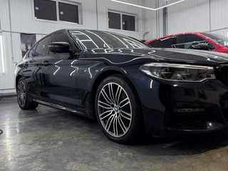 2019 BMW 5 серии 530d xDrive VII (G30/G31/G38), чёрный, 4699000 рублей, вид 1