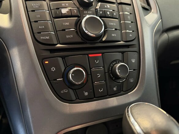 2013 Opel Astra J Рестайлинг, белый, 569000 рублей - вид 18
