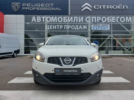 2011 Nissan Qashqai I Рестайлинг, белый, 1090000 рублей, вид 2