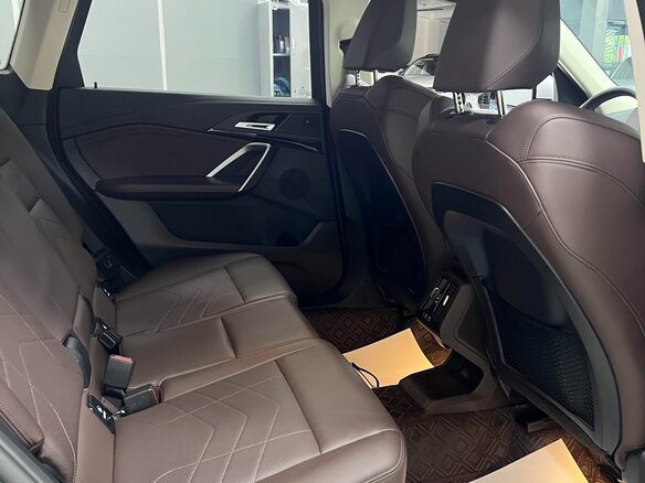 2023 BMW X1 Long 20Li sDrive III (U11/U12), чёрный, 2949095 рублей - вид 20