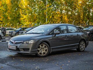 2011 Honda Civic VIII Рестайлинг, серый, 930000 рублей, вид 1