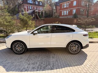 2021 Porsche Cayenne Coupé III, белый, 8890000 рублей, вид 3