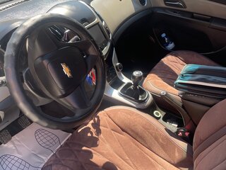 2015 Chevrolet Cruze I Рестайлинг, чёрный, 700000 рублей, вид 3