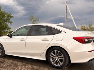 2022 Honda Civic XI, белый, 3000000 рублей, вид 4