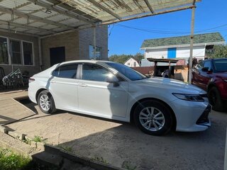 2018 Toyota Camry VIII (XV70), белый, 2600000 рублей, вид 5