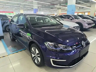 2020 Volkswagen e-Golf VII Рестайлинг, фиолетовый, 1267010 рублей, вид 3