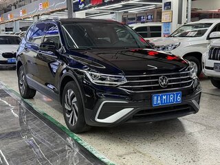 2023 Volkswagen Tiguan II Рестайлинг, чёрный, 2550000 рублей, вид 3