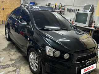 2014 Chevrolet Aveo II, чёрный, 700000 рублей, вид 1