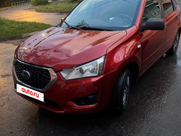 2015 Datsun mi-DO, красный