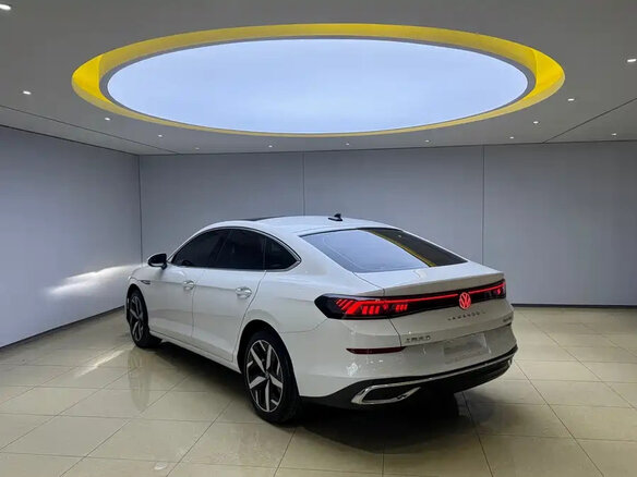 2022 Volkswagen Lamando L II, белый, 1680000 рублей - вид 3