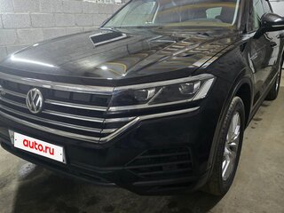 2019 Volkswagen Touareg III, чёрный, 4350000 рублей, вид 1