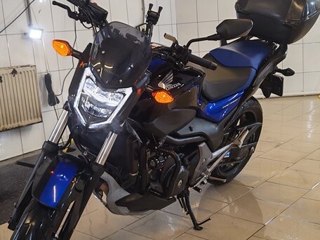 2019 Honda NC 750S, синий, 649000 рублей, вид 4