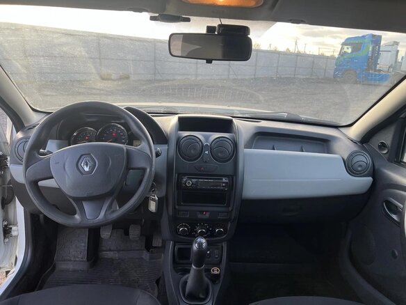 2016 Renault Duster I Рестайлинг, белый, 750000 рублей - вид 11