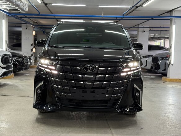 2023 Toyota Alphard IV, чёрный, 13999000 рублей - вид 2