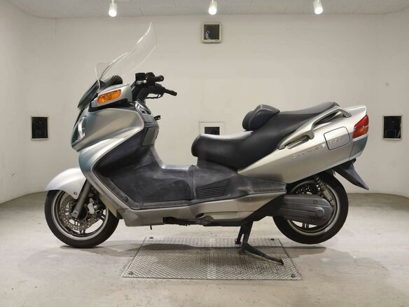 2003 Suzuki Burgman (SkyWave) 650, серебристый