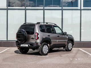 2022 Lada (ВАЗ) Niva Travel I, серый, 780000 рублей, вид 2